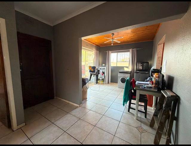 3 BEDROOM PROPERTY TO RENT IN SUNWARD PARK